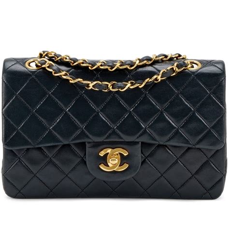 coco chanel borsa classica|11 Iconic Chanel Purses Worth Collecting .